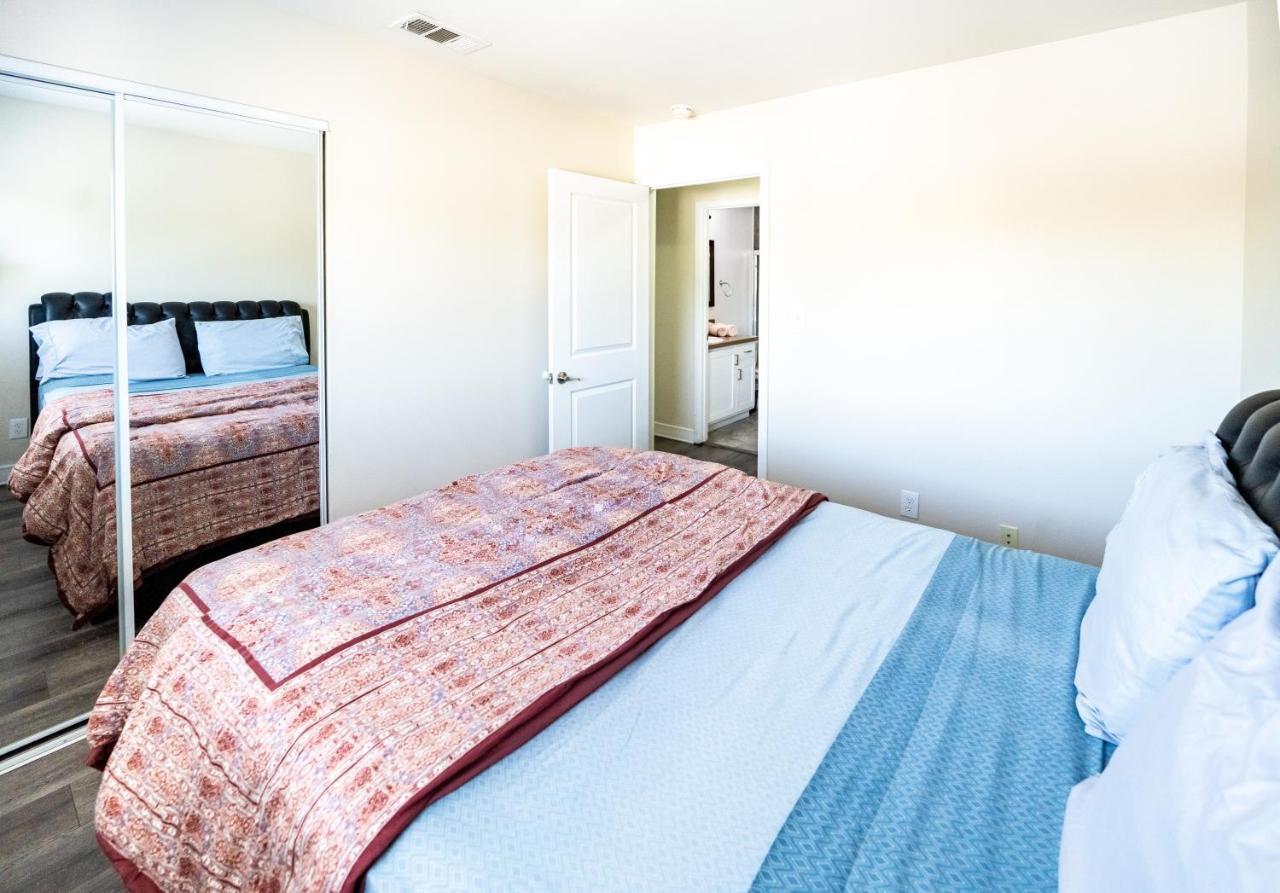 Spacious 5 Bedroom 3 Bath Modern Home By Downtown La With Parking Los Angeles Extérieur photo