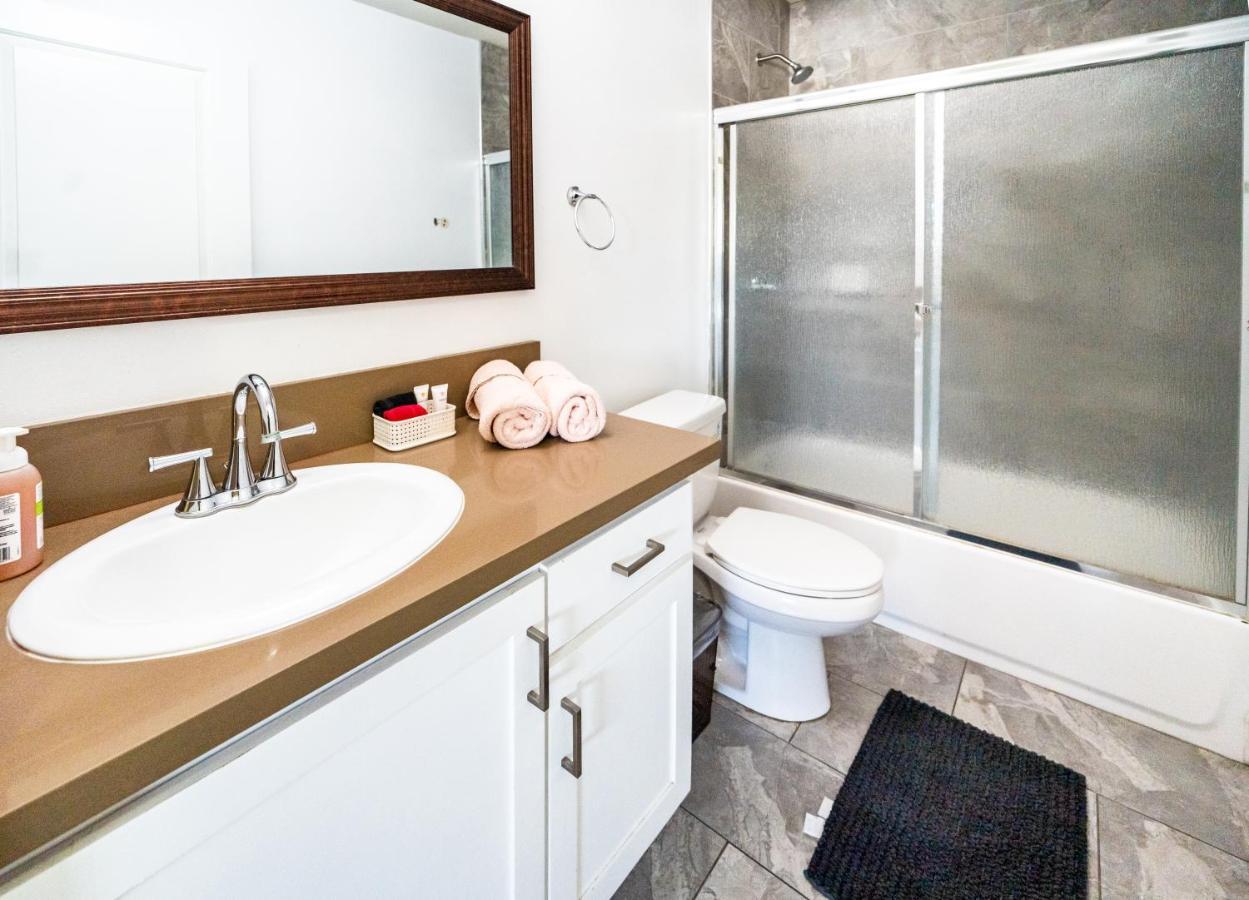 Spacious 5 Bedroom 3 Bath Modern Home By Downtown La With Parking Los Angeles Extérieur photo