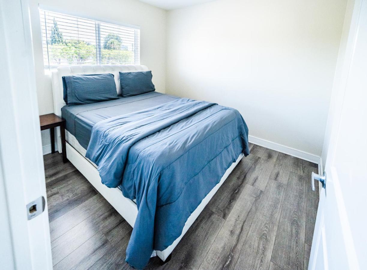 Spacious 5 Bedroom 3 Bath Modern Home By Downtown La With Parking Los Angeles Extérieur photo
