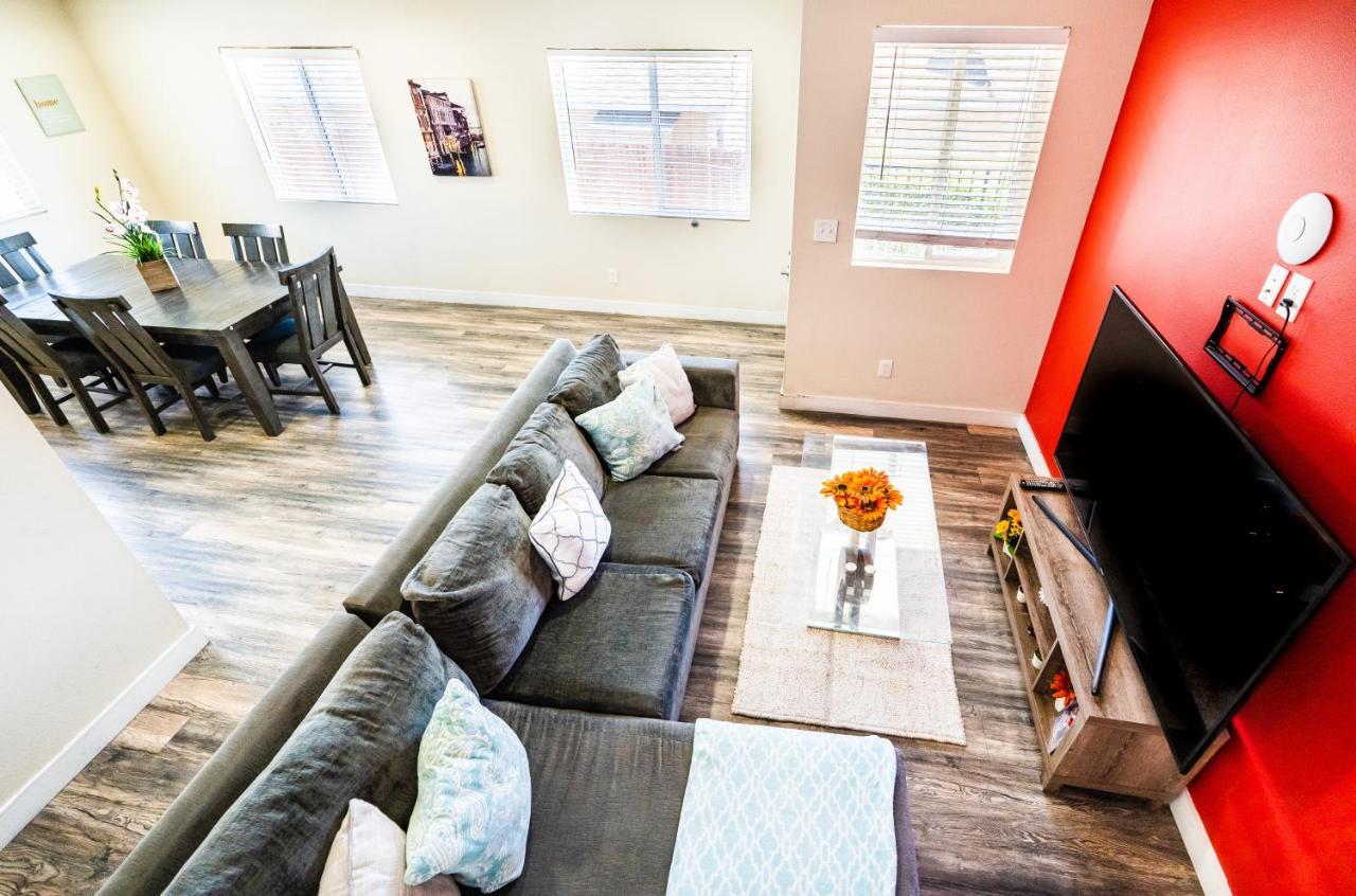 Spacious 5 Bedroom 3 Bath Modern Home By Downtown La With Parking Los Angeles Extérieur photo
